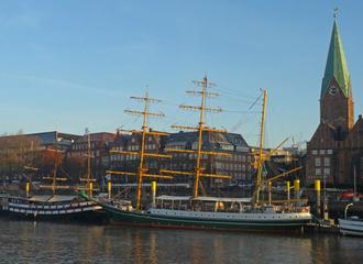 Bremen Schulschiff Alexander von Humboldt Caffee Copyright Ingrid Krause, BTZ Bremer Touristik-Zentrale