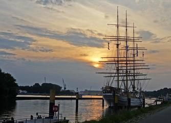 Bremen Schulschiff Deutschland Caffee Copyright Ingrid Krause, BTZ Bremer Touristik-Zentrale